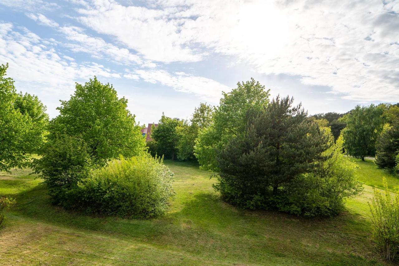 Feriendorf Rugana - Klassik Appartement Mit 2 Schlafzimmern Und Terrasse A25 Dranske Exterior photo